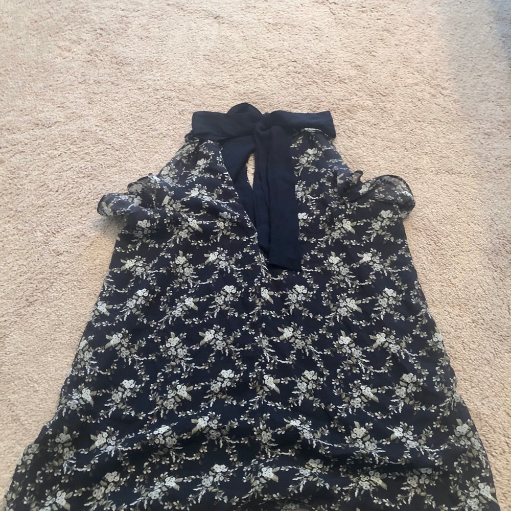💐 Miss Chievous Sleeveless Blouse Size M 💐 - Picture 5 of 8